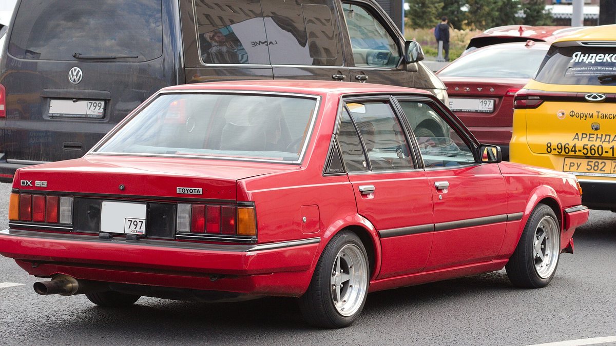 Moscow, Toyota Carina (A60) DX red, Sept 2025 01