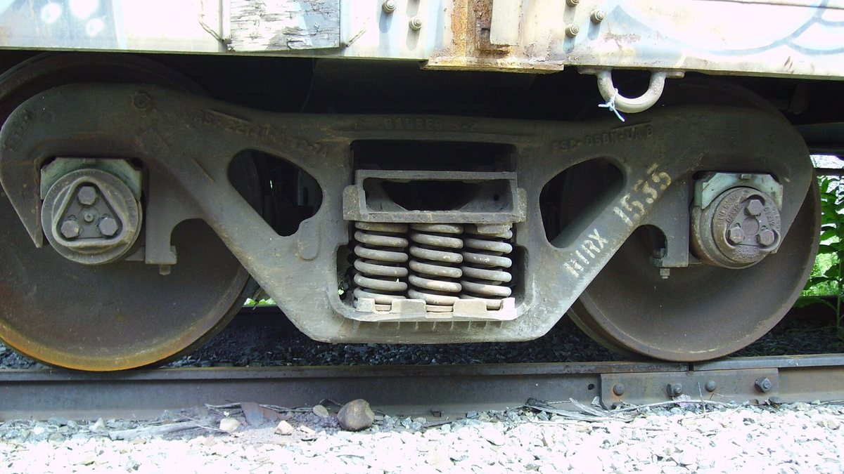 800px-RR Car Suspension
