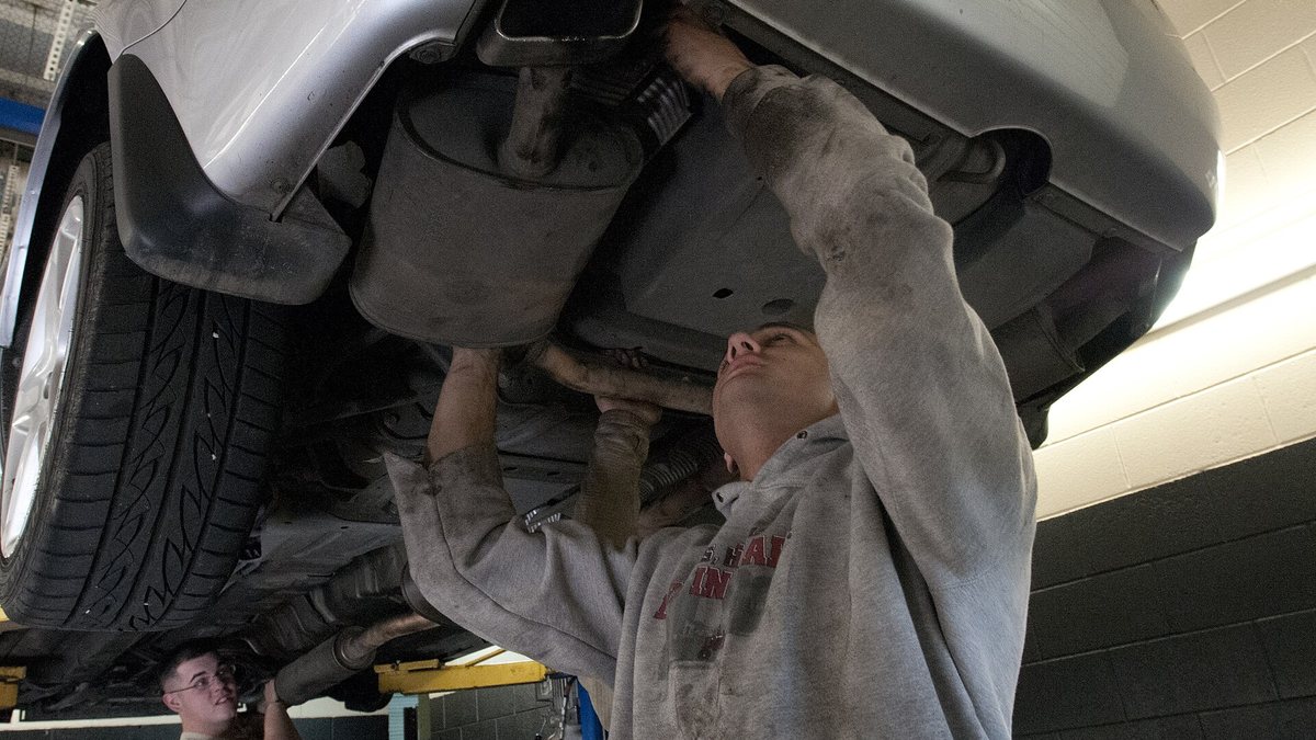 Do-it-yourself auto care 140205-A-GJ352-020