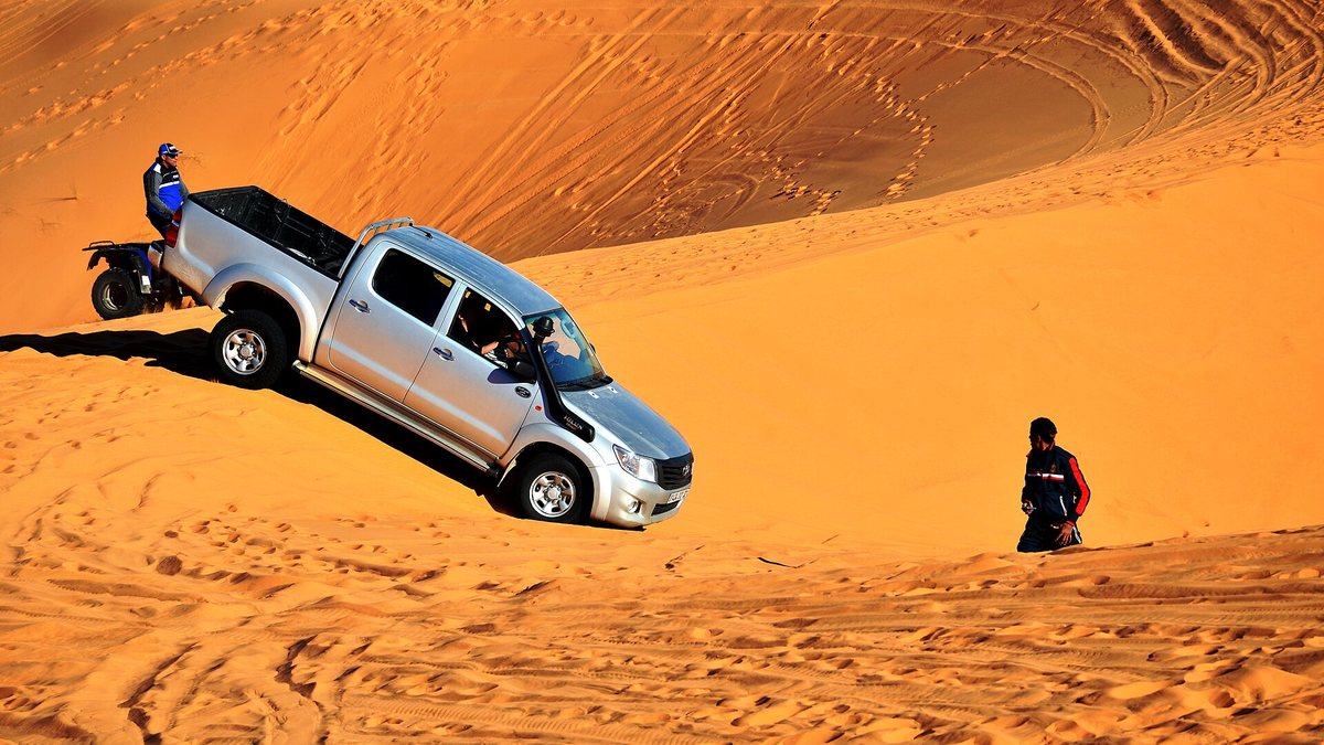 4X4 et moto sur les dunes de Taghit 073