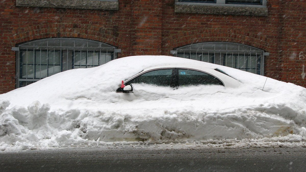 2015 February5 snow on car in Cambridge Massachusetts USA 15943922944