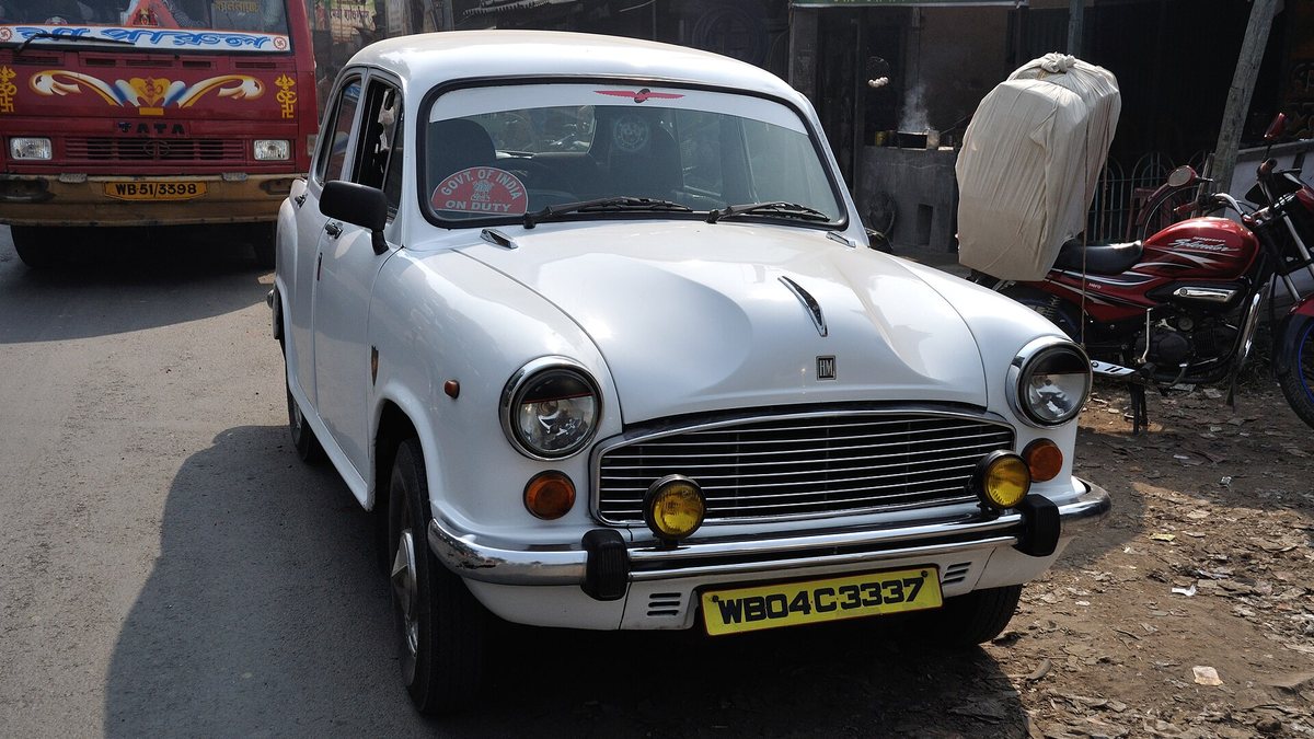 Ambassador Car - Hindustan Motors - WB-04-C-3337 - Nadia 2014-11-28 9960